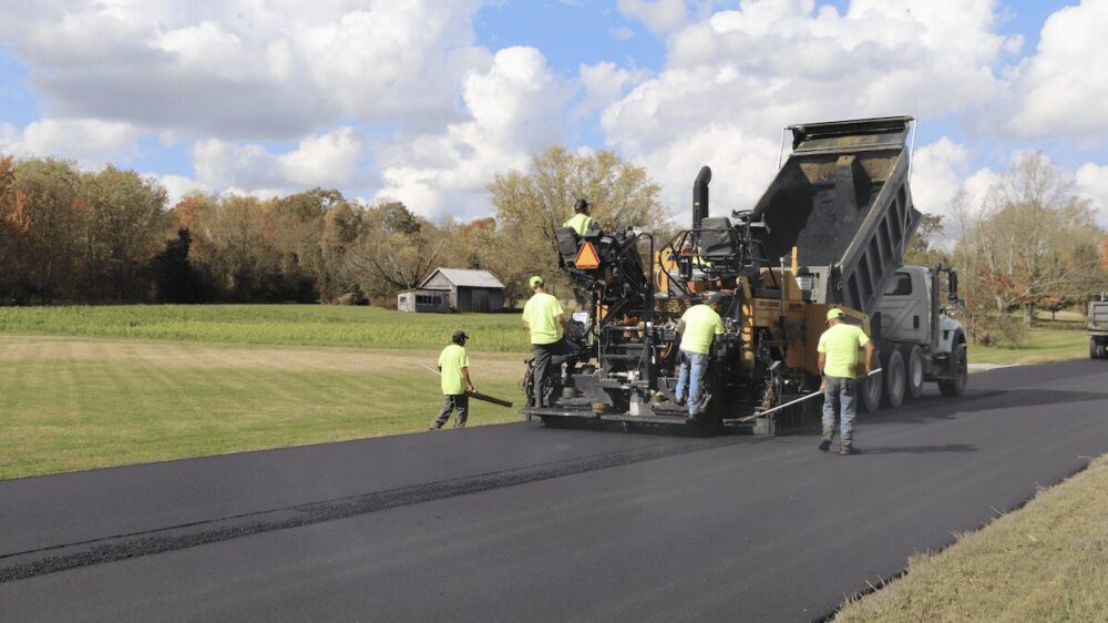 Local Sealcoating and Asphalt paving services